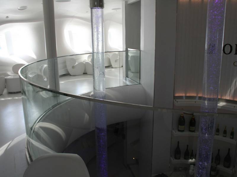 AIDAperla - Spray Bar | Barbereich Deck 7