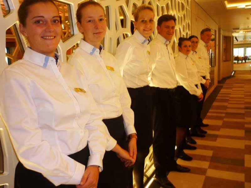 Spalier vor dem Restaurant